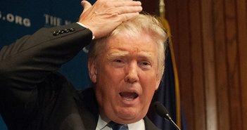 トランプ大統領「認知症」で電撃解任も? 核のボタンを握る危うさ=今市太郎 180118donaldtrump_eye