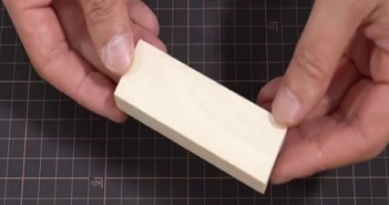 栓抜きが無い…そんなときは、大工さん直伝の「釘と木片で作る栓抜き」が超便利! daiku0
